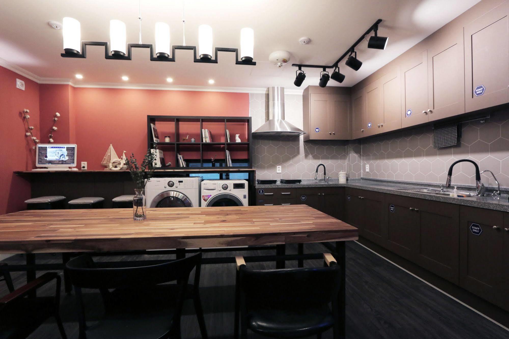 Blueboat Hostel Jeonju Ngoại thất bức ảnh